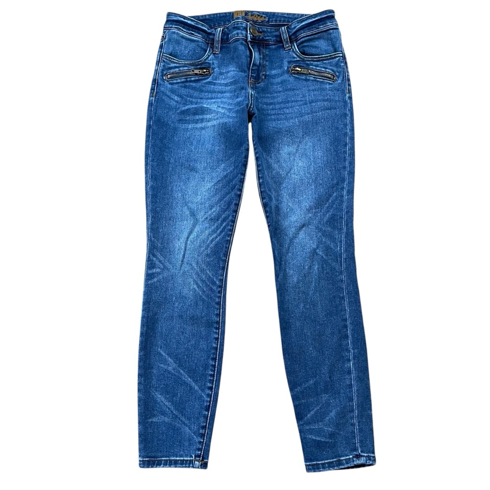 Kut from the Kloth Skinny Jeans.  Size 4